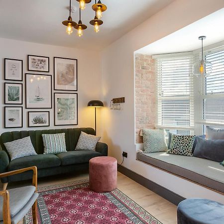 Macs Townhouse Dungarvan 던가반 외부 사진
