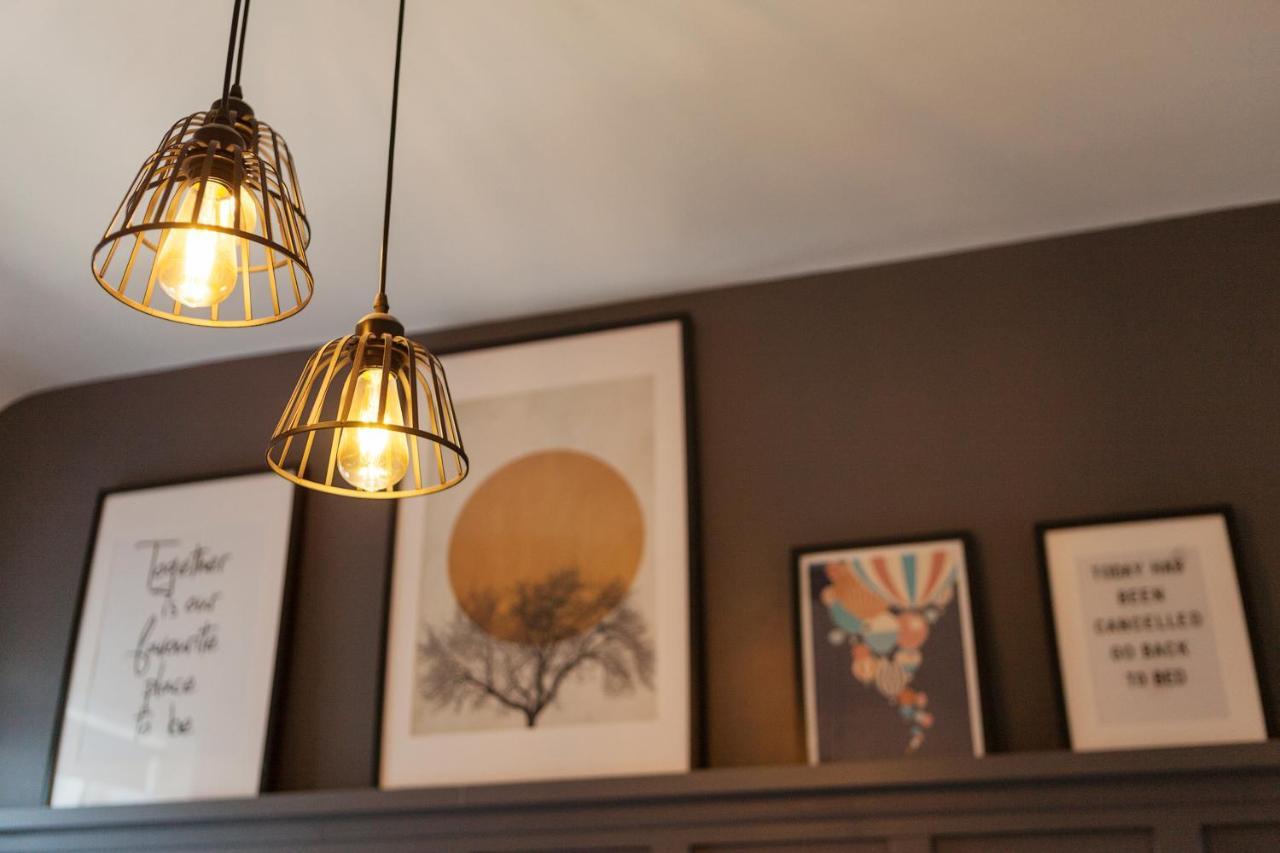 Macs Townhouse Dungarvan 던가반 외부 사진