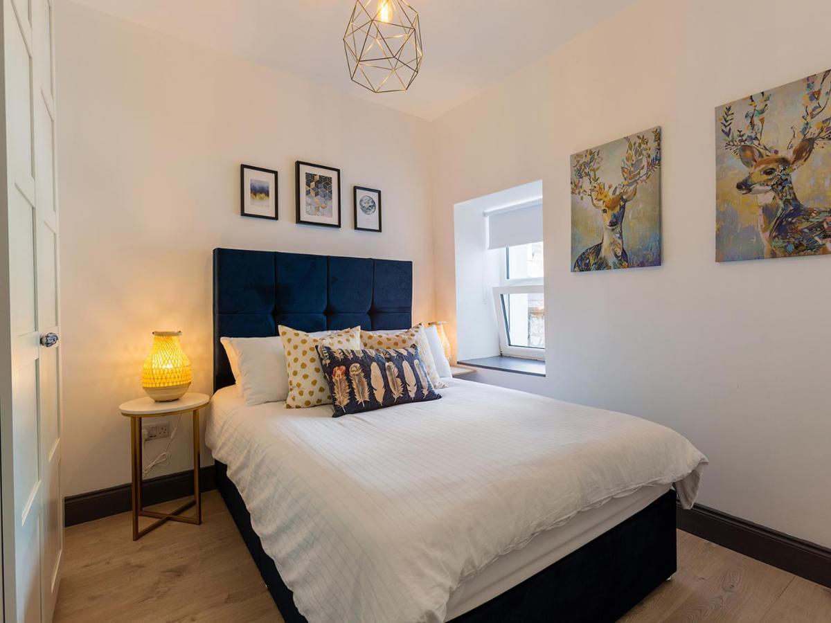 Macs Townhouse Dungarvan 던가반 외부 사진