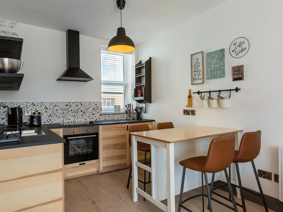 Macs Townhouse Dungarvan 던가반 외부 사진