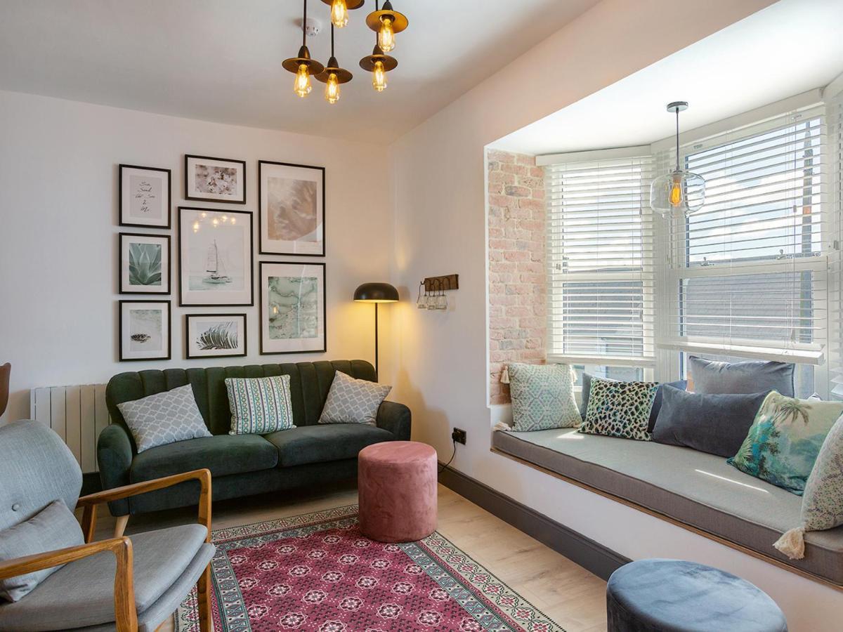 Macs Townhouse Dungarvan 던가반 외부 사진