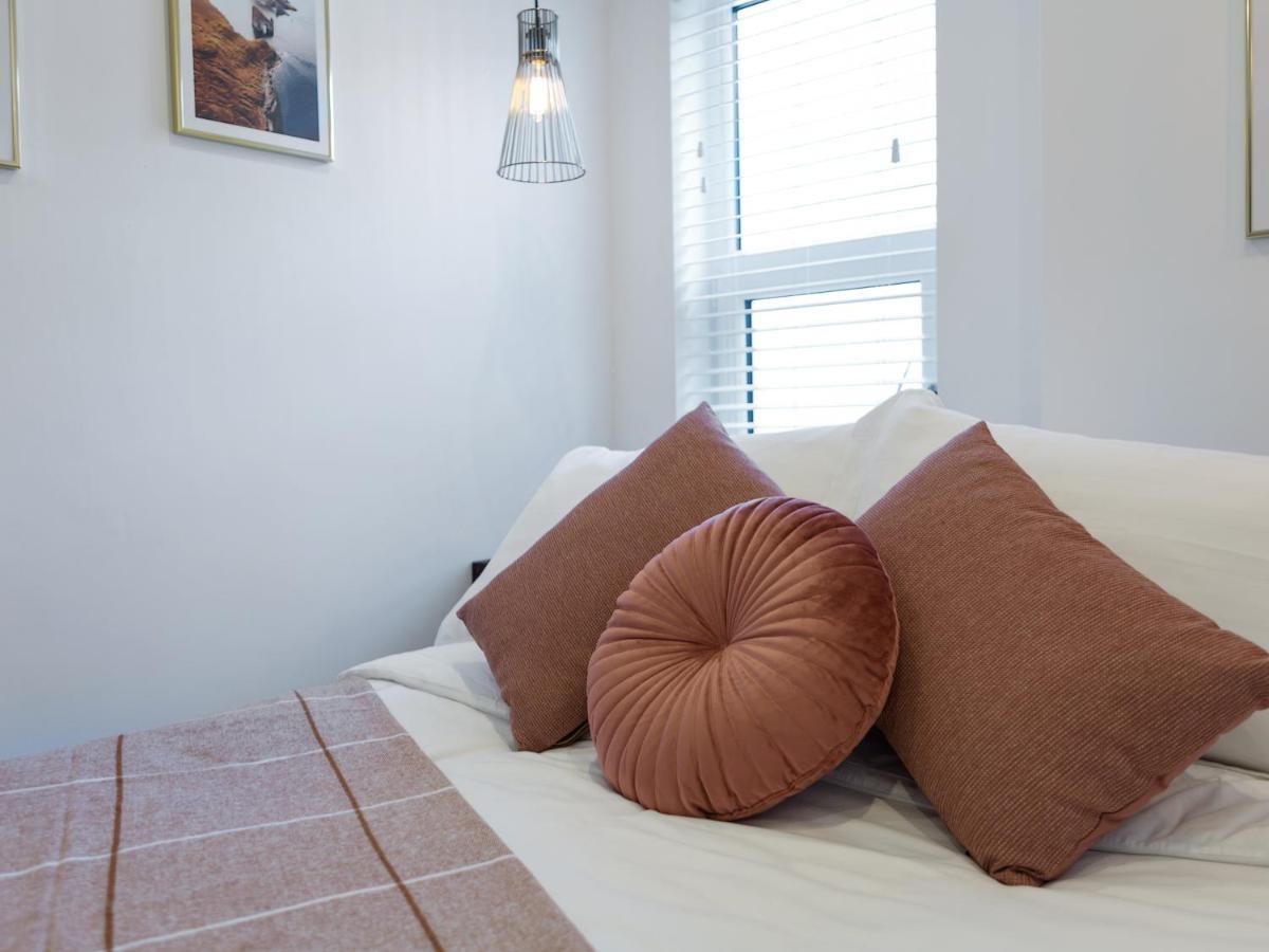 Macs Townhouse Dungarvan 던가반 외부 사진