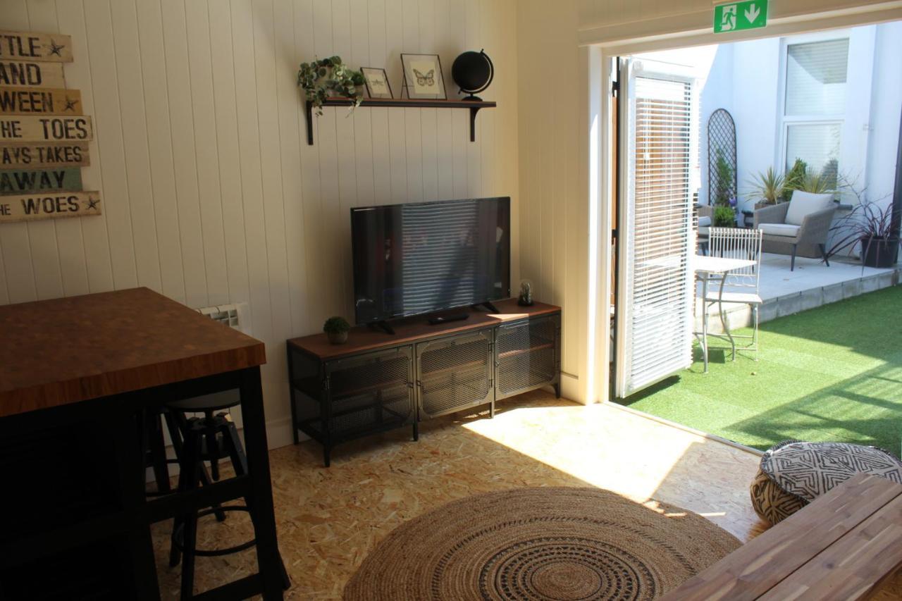 Macs Townhouse Dungarvan 던가반 외부 사진