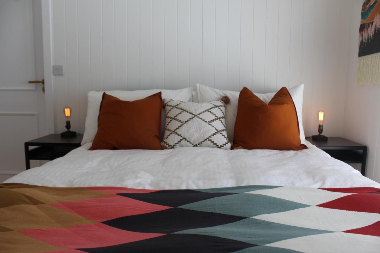 Macs Townhouse Dungarvan 던가반 외부 사진
